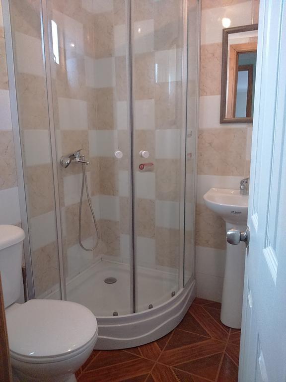 Hostal Guanaco Blanco 纳塔列斯港 外观 照片